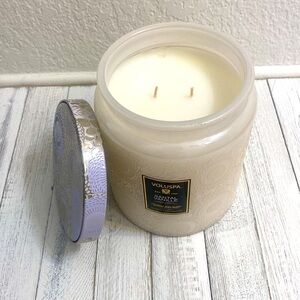 Voluspa Santa’s Vanilla 40 oz Candle